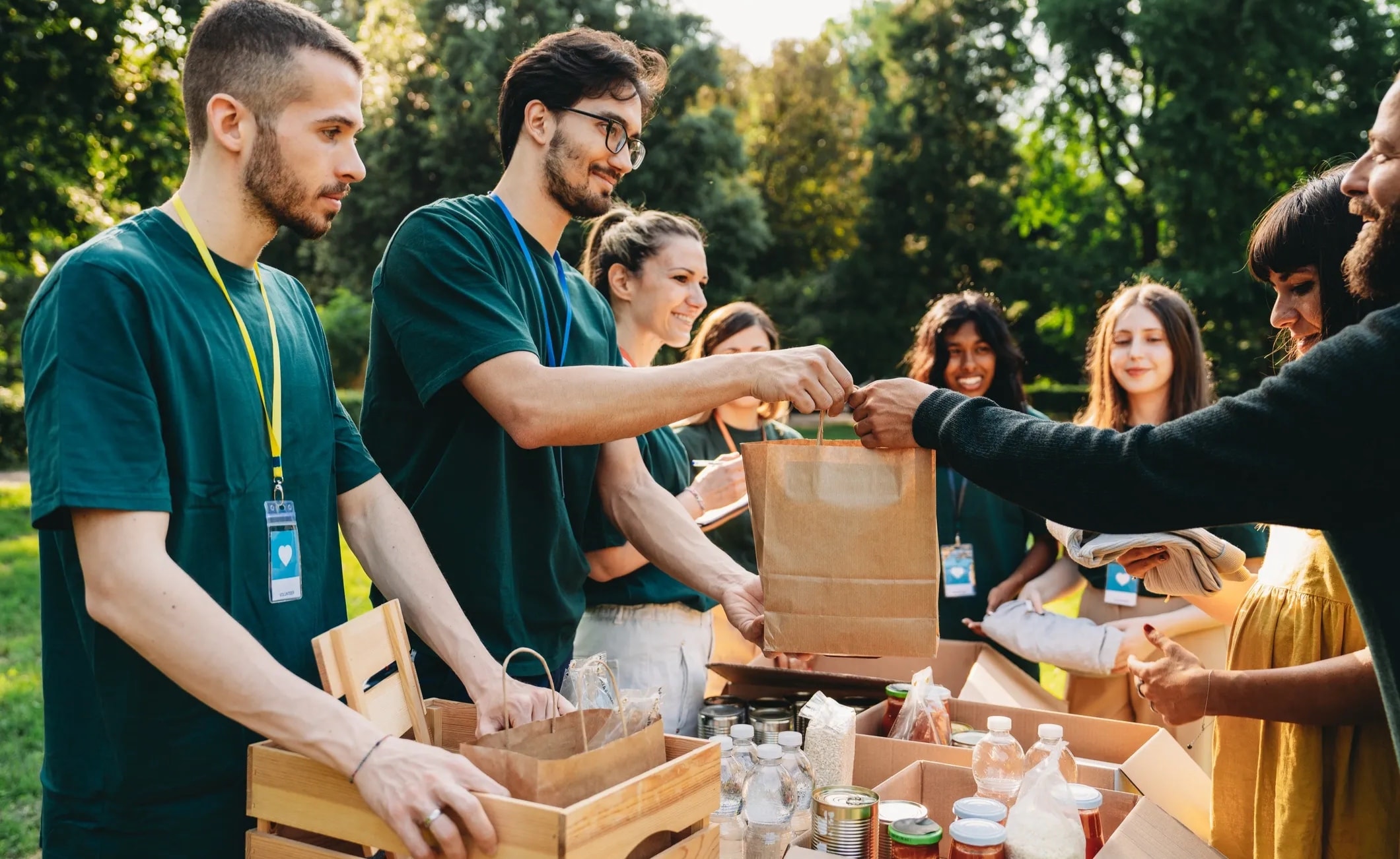 Community volunteers social work